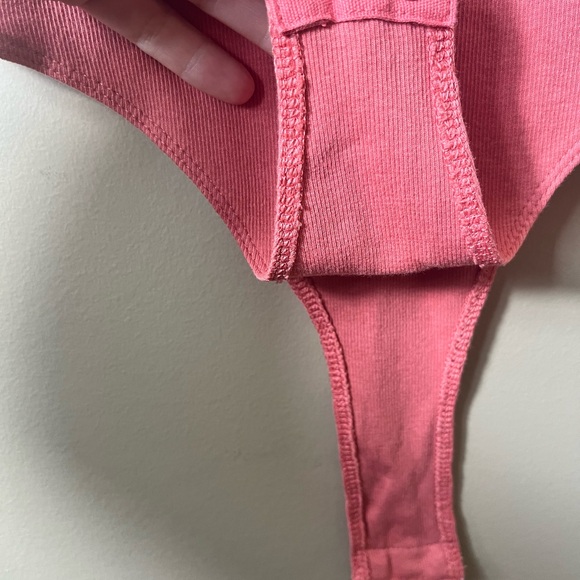 a new day Women's Scoop Neck Bodysuit Bundle Coral and Blue Size Large - Picture 4 of 11